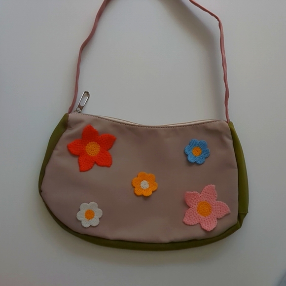 Y2K-Inspired Handbag - Picture 2 of 5